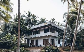 Surf Home Stay Hiriketiya